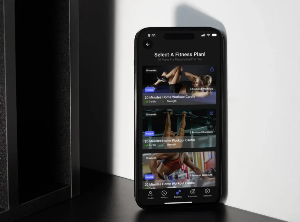Fitness app on a smartphone - Three Circle project